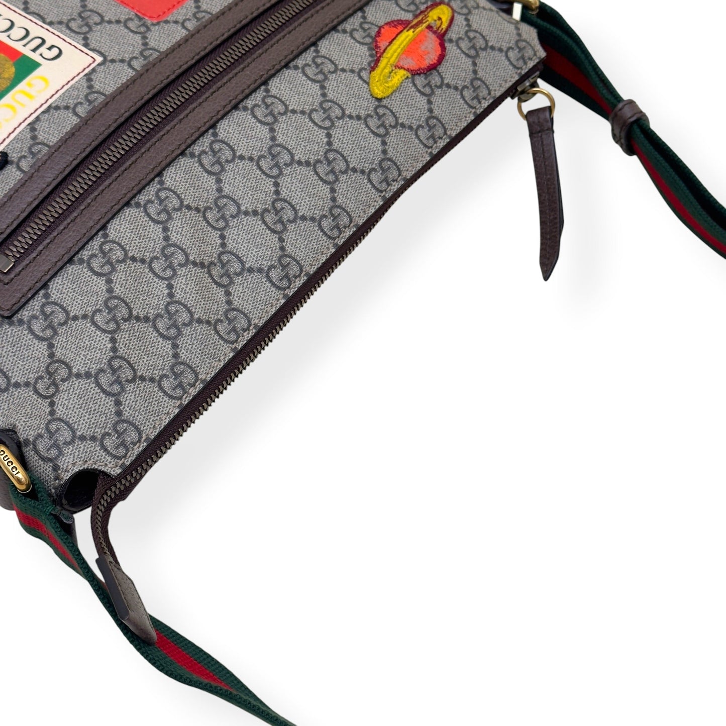 GUCCI COURRIER GG SUPREME PATCHES MESSENGER BAG BEIGE / MULTICOLOURED M | O/S, Beige