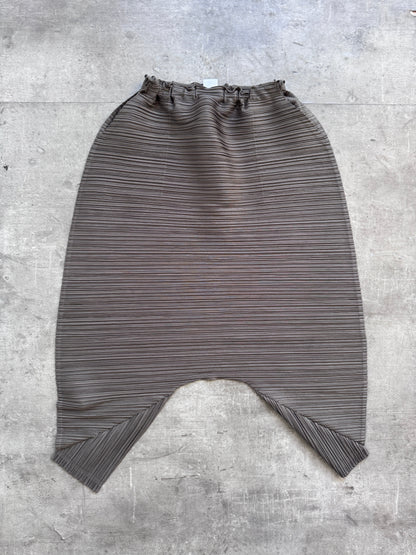 S/S 2006 Issey Miyake Pleats Please Lantern Pleated Harem Trousers FA276: SD284(01) | Small, Brown