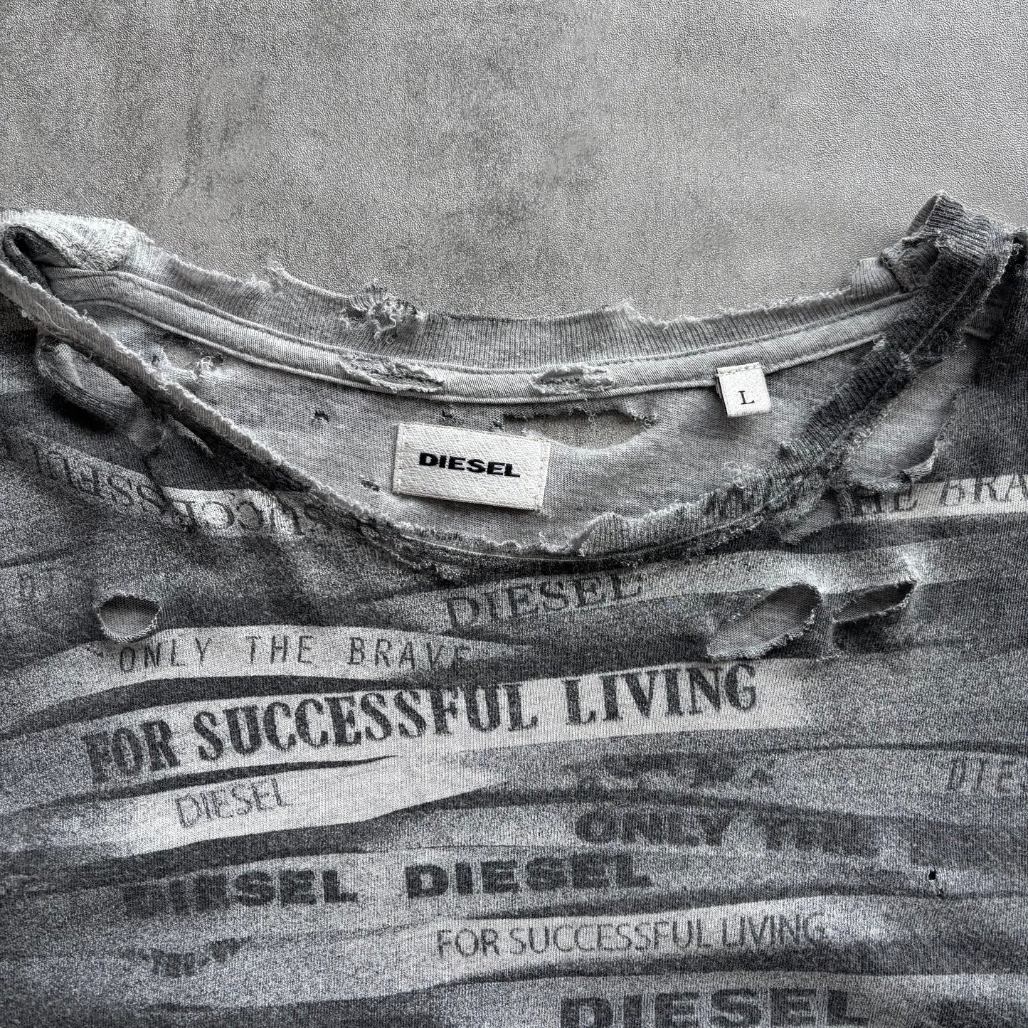 DISTRESSED DIESEL T-SHIRT | O/S, Red