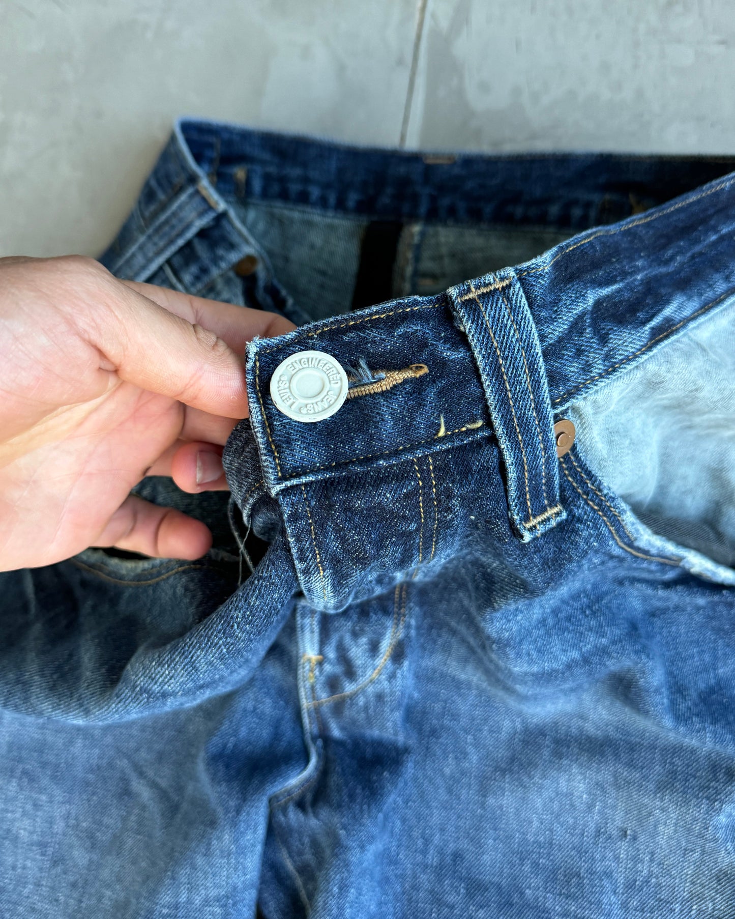 Levi’s Engineered Twisted Denim Jeans with Back Cinch Buckle - W30-34 | Medium, Blue