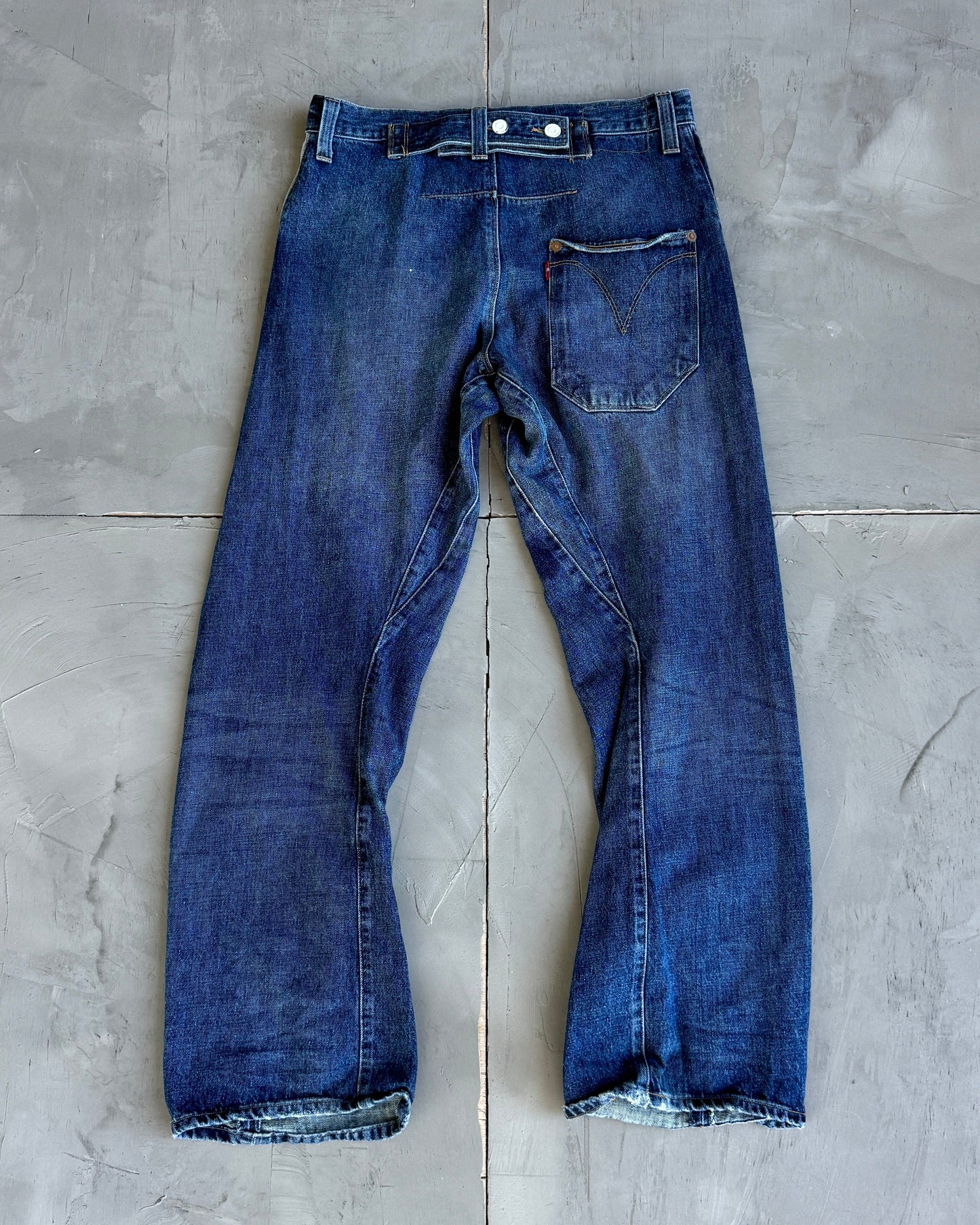 Levi’s Engineered Twisted Denim Jeans with Back Cinch Buckle - W30-34