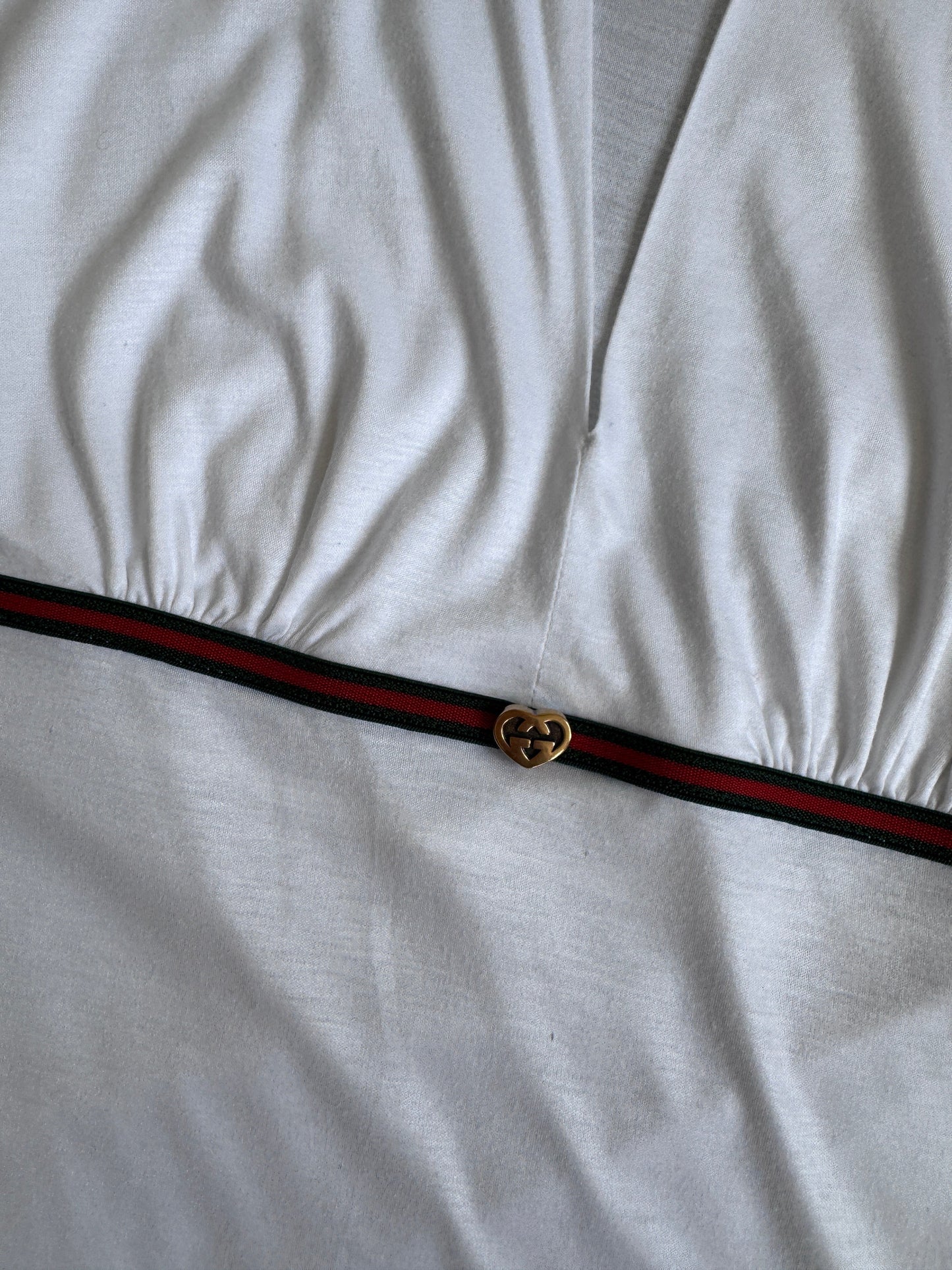 Gucci White 3D Heart Charm Low Cut Top SC: 5782