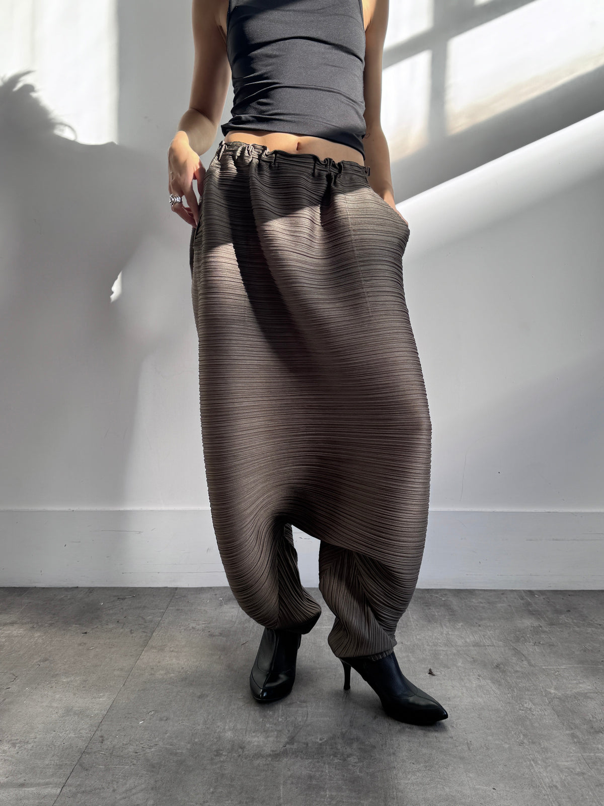 S/S 2006 Issey Miyake Pleats Please Lantern Pleated Harem Trousers FA276: SD284(01) | Small, Brown