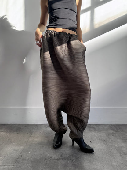 S/S 2006 Issey Miyake Pleats Please Lantern Pleated Harem Trousers FA276: SD284(01) | Small, Brown