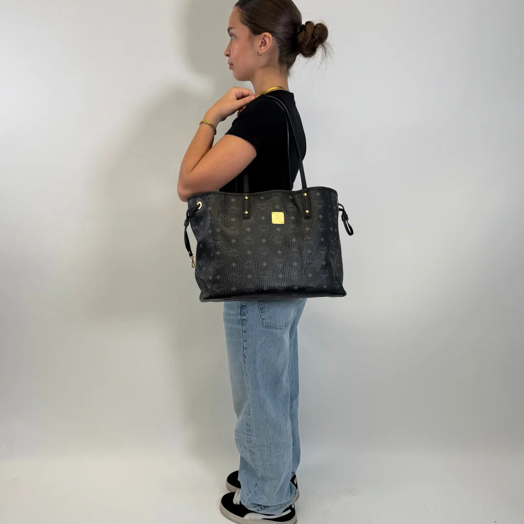 https://cdn.shopify.com/s/files/1/0564/9376/8855/files/IMG_28882.webp?v=1781108346