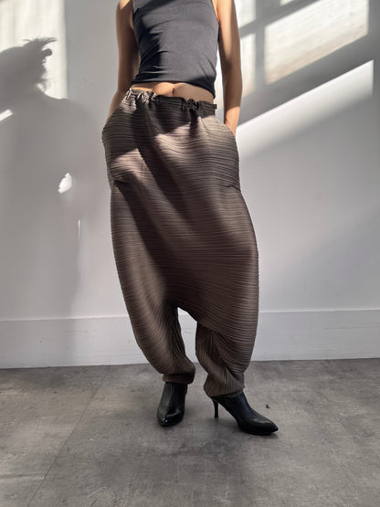 S/S 2006 Issey Miyake Pleats Please Lantern Pleated Harem Trousers FA276: SD284(01) | Small, Brown