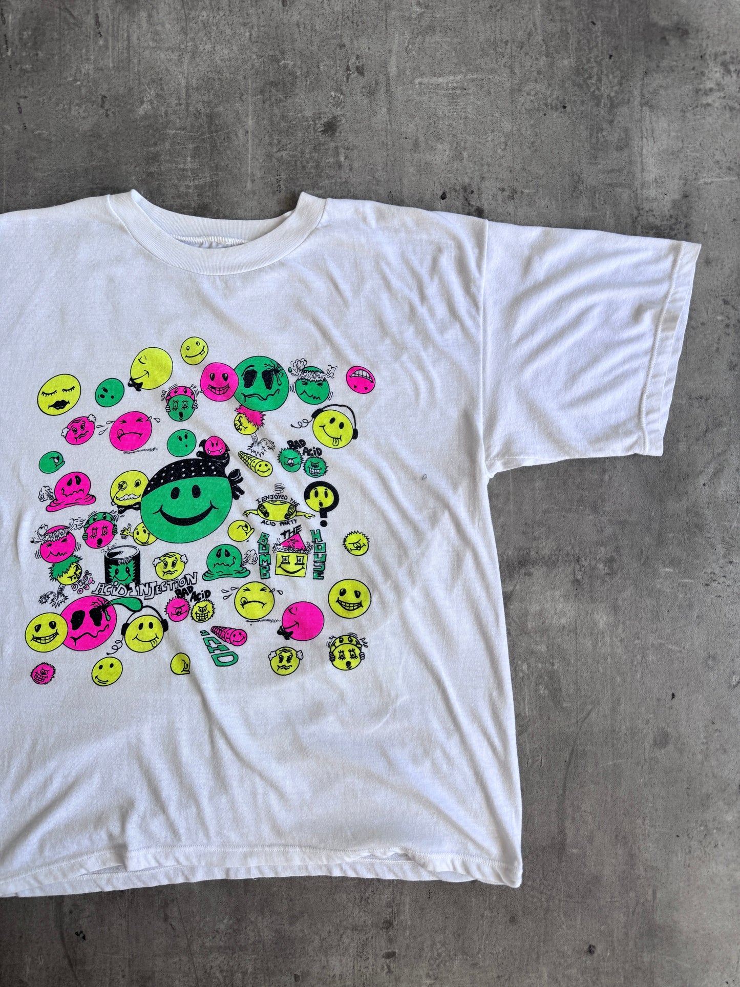 1990's 'Acid Party' Rave Graphic Tee | Large, Multicoloured