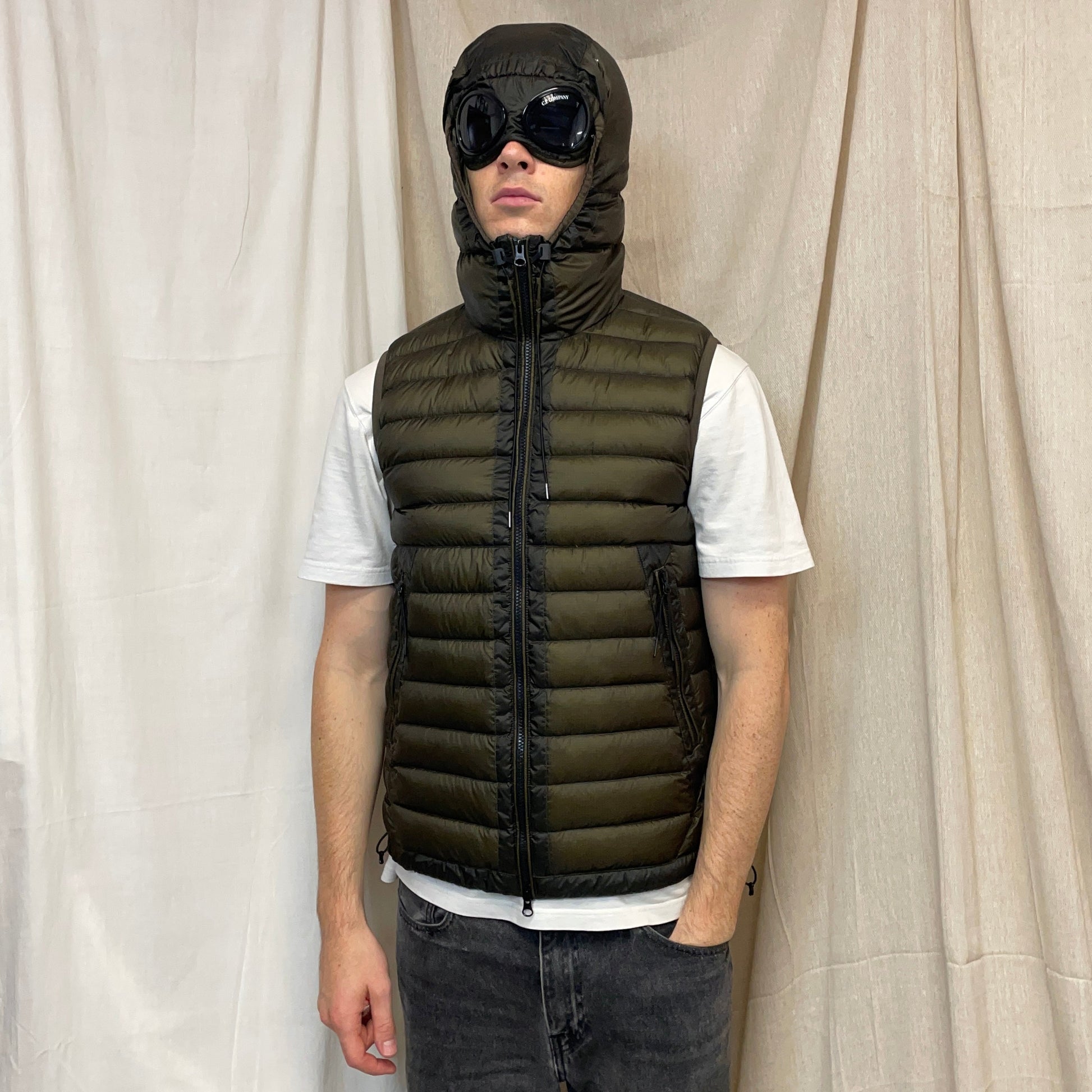 Company Khaki Green DD Shell Goggle Gilet Vest – Known Source