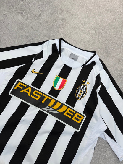 2003-2004 Juventus 'Nedved 11' Home Football Shirt