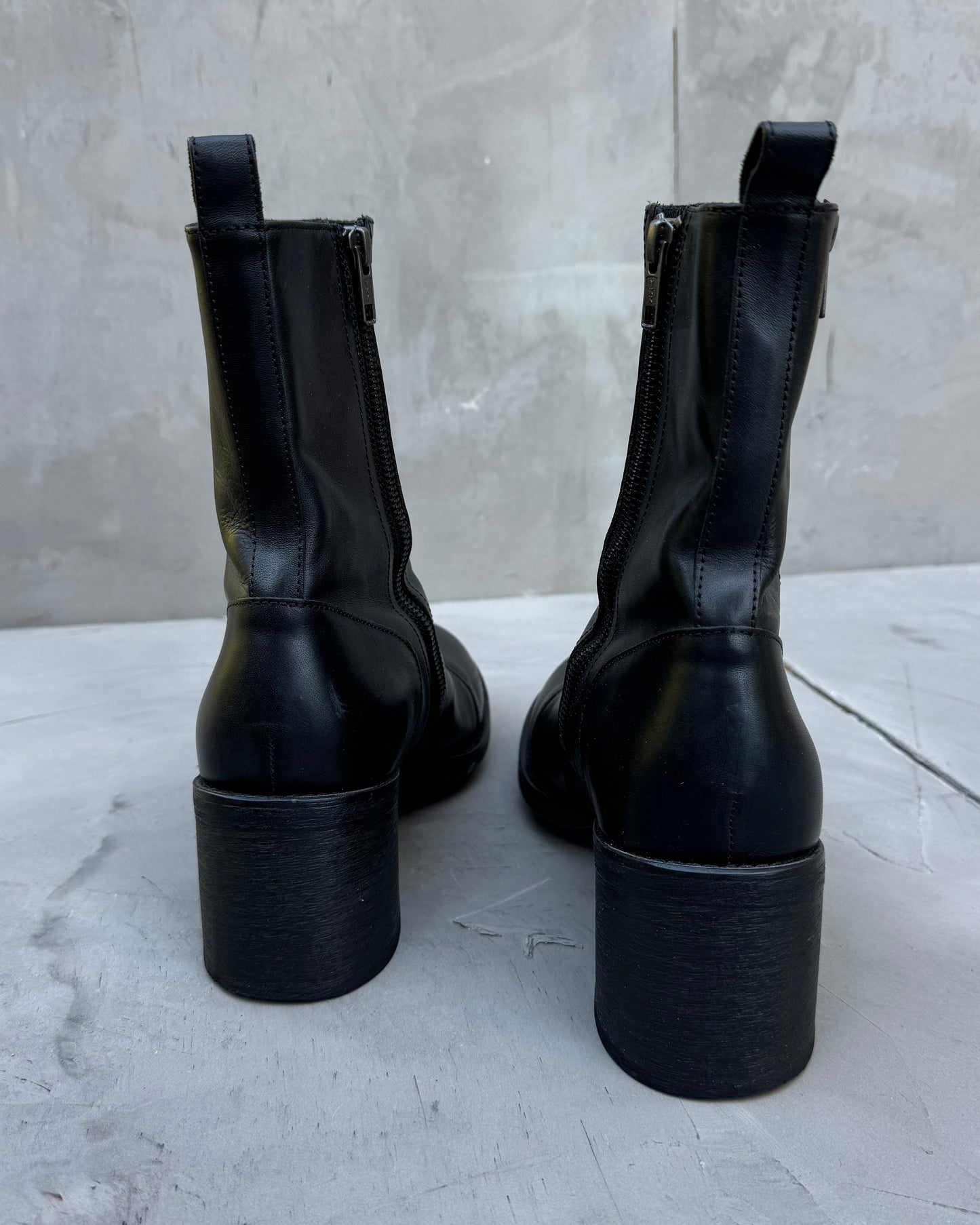 Ann Demeulemeester Heeled Vitello Leather Boots - EU 40 | UK 6.5, Black