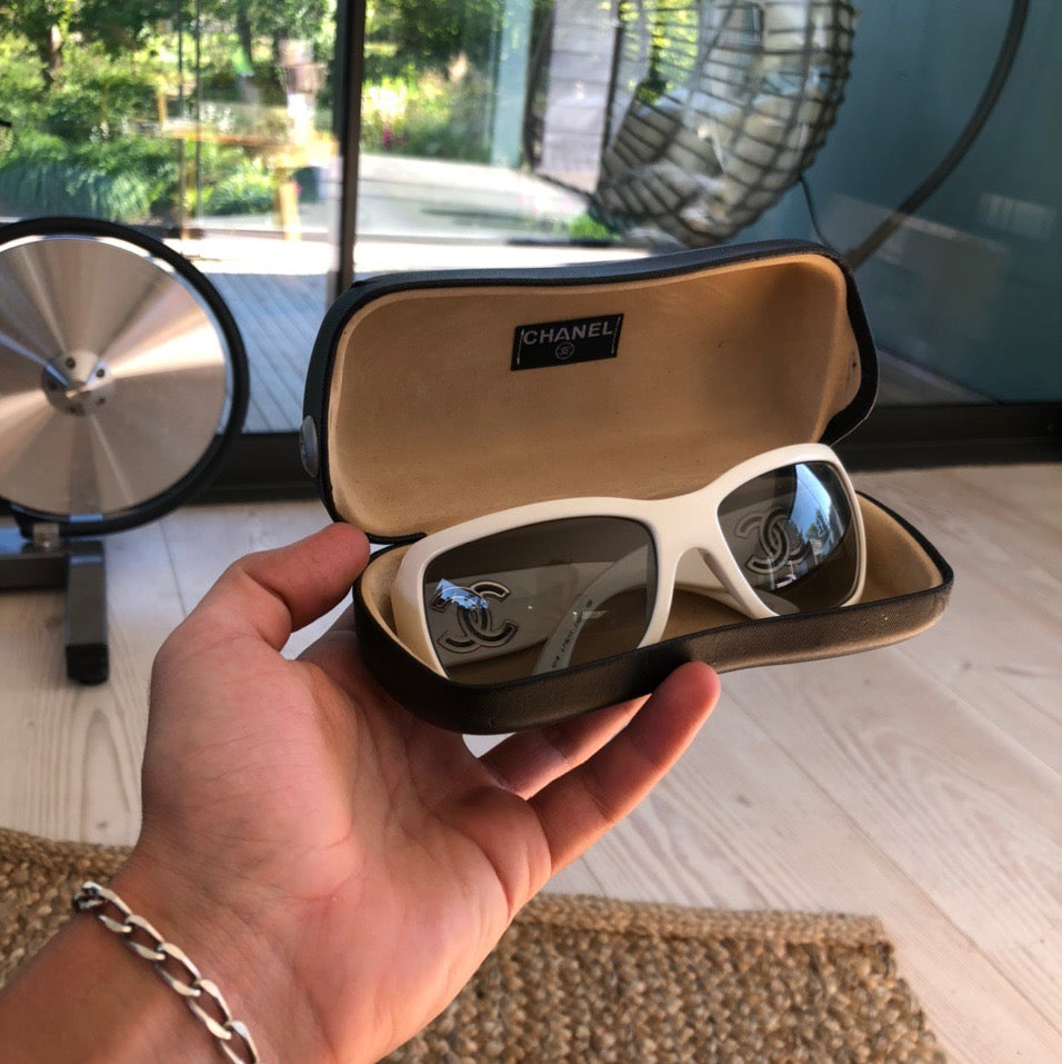 Chanel Sunglasses Oversized CC logo with White Frame | O/S, Orange