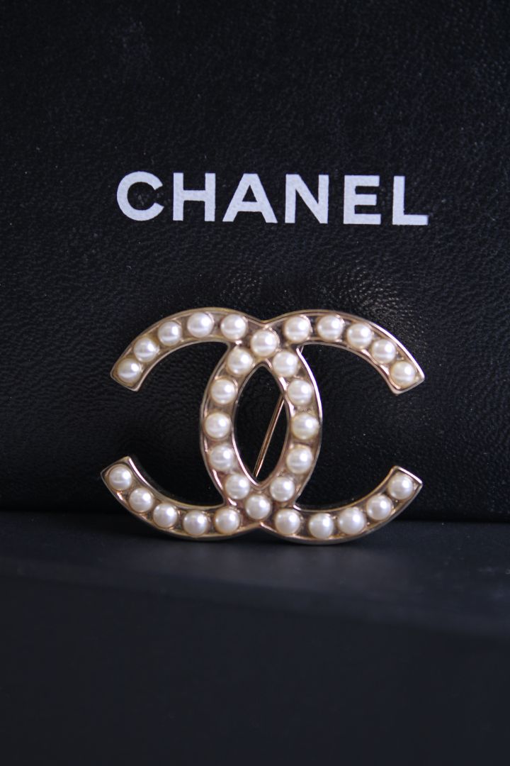Chanel CC Faux Pearl Brooch Gold Colour | Default Title, Gold