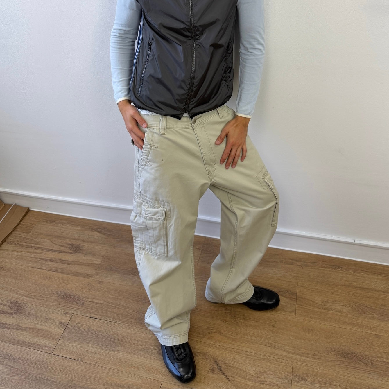Levi's Cream 2004 Contrast Stitch Cargo Trousers | Large, Cream