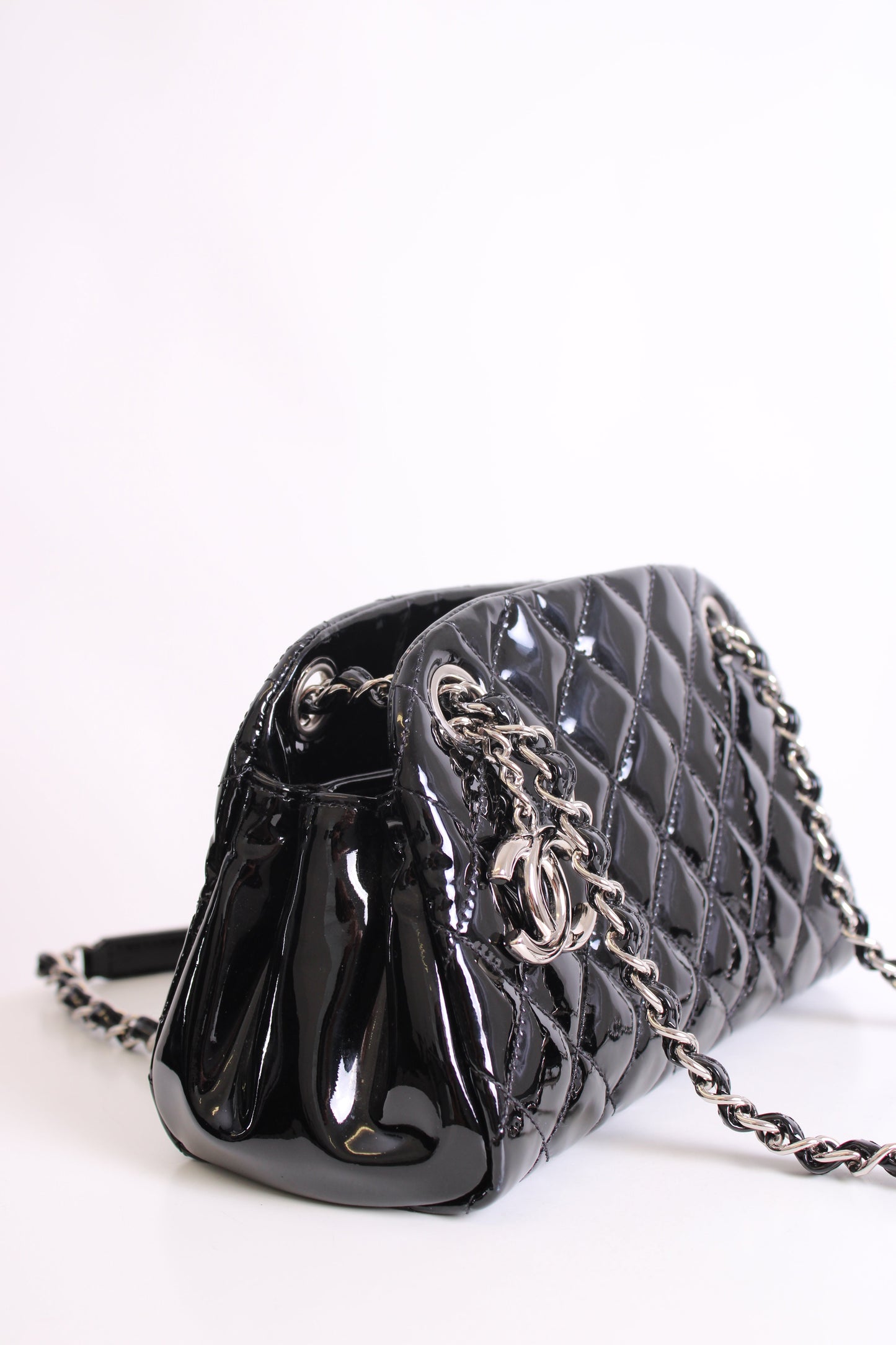 Chanel Madamoiselle Mini Black Patent | O/S, Black