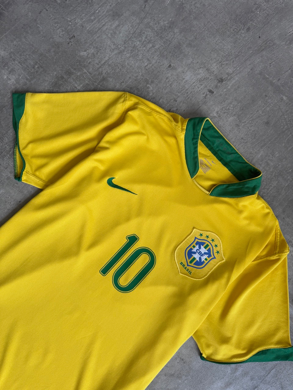 2006/08 Brazil x Nike 'Ronaldihno 10' Home Football Shirt