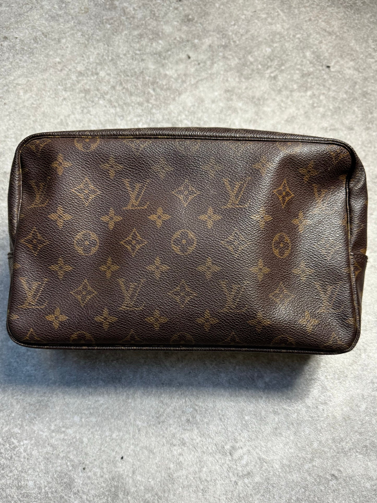 Louis Vuitton Monogram Canvas Toiletry Pouch Y1991 (NO0971)