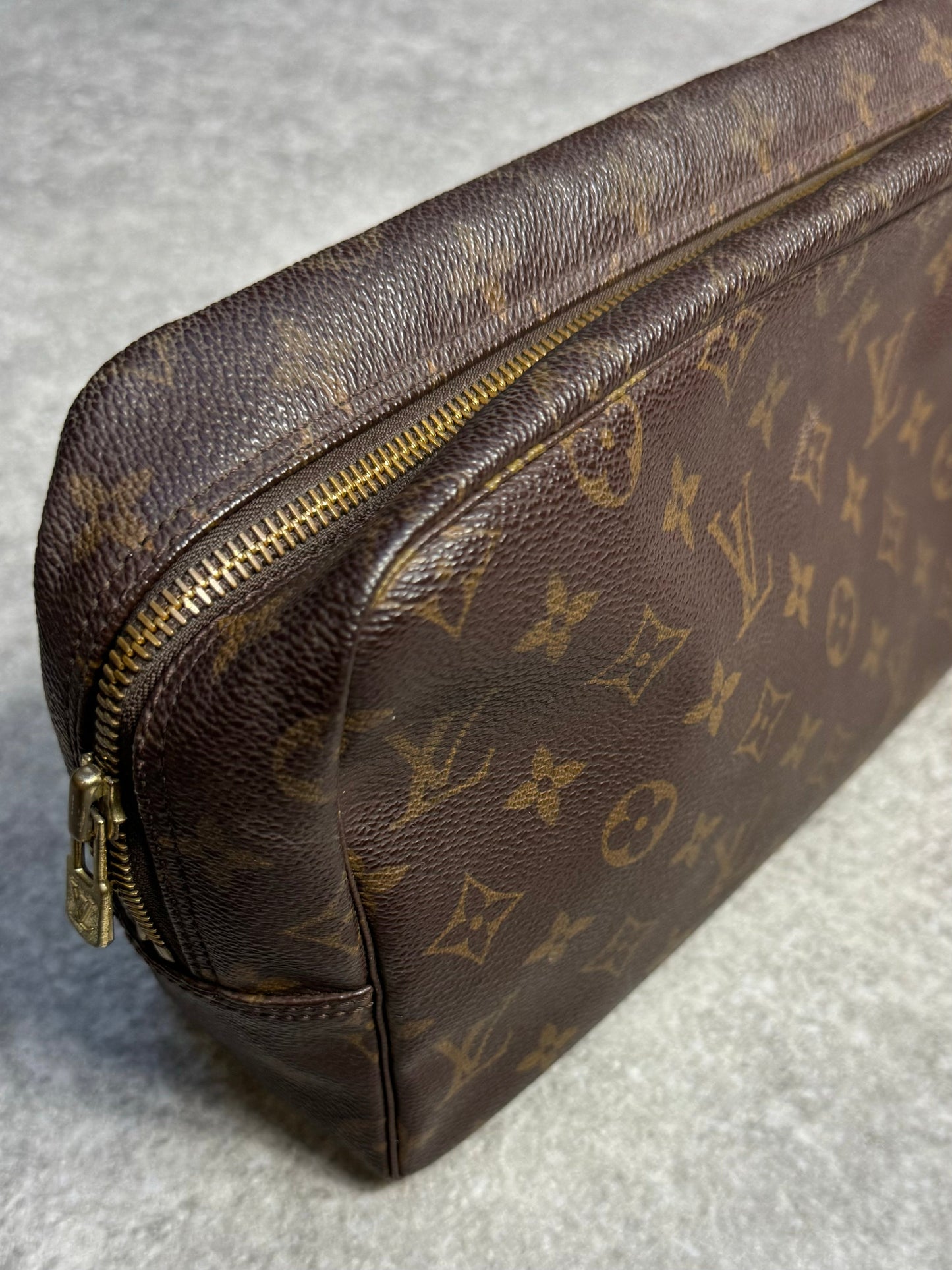 Louis Vuitton Monogram Canvas Toiletry Pouch Y1991 (NO0971)