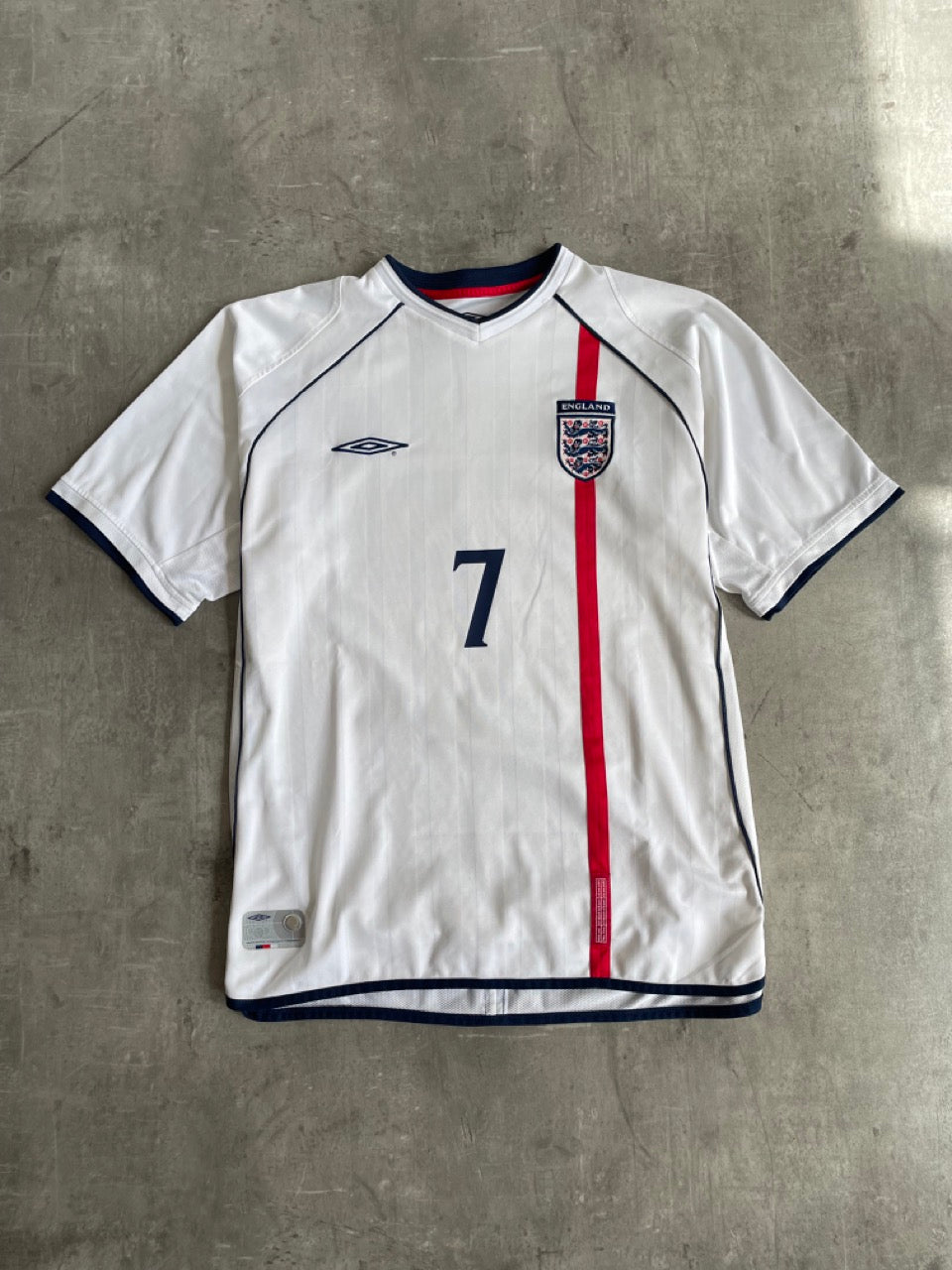 2001/2002 Umbro x England "Beckham 7" Home Football Shirt