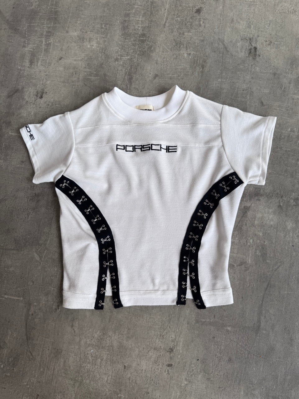 VT Rework : Porsche White Hook Eye Top
