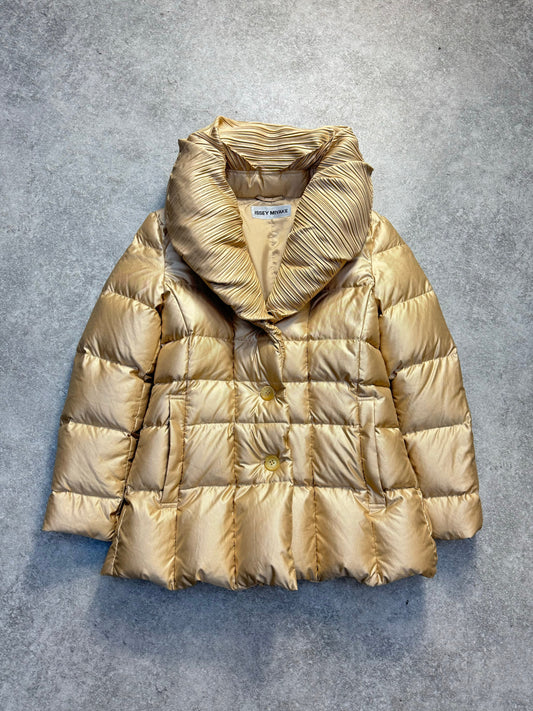 Issey Miyake Pleated Puffy Collar Quilted Puffer Jacket