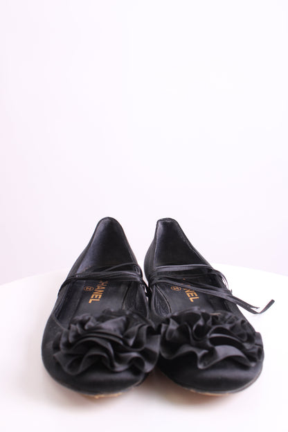 Chanel CC Ruffle Camellia Ballet Flats Black 38 | O/S, Black