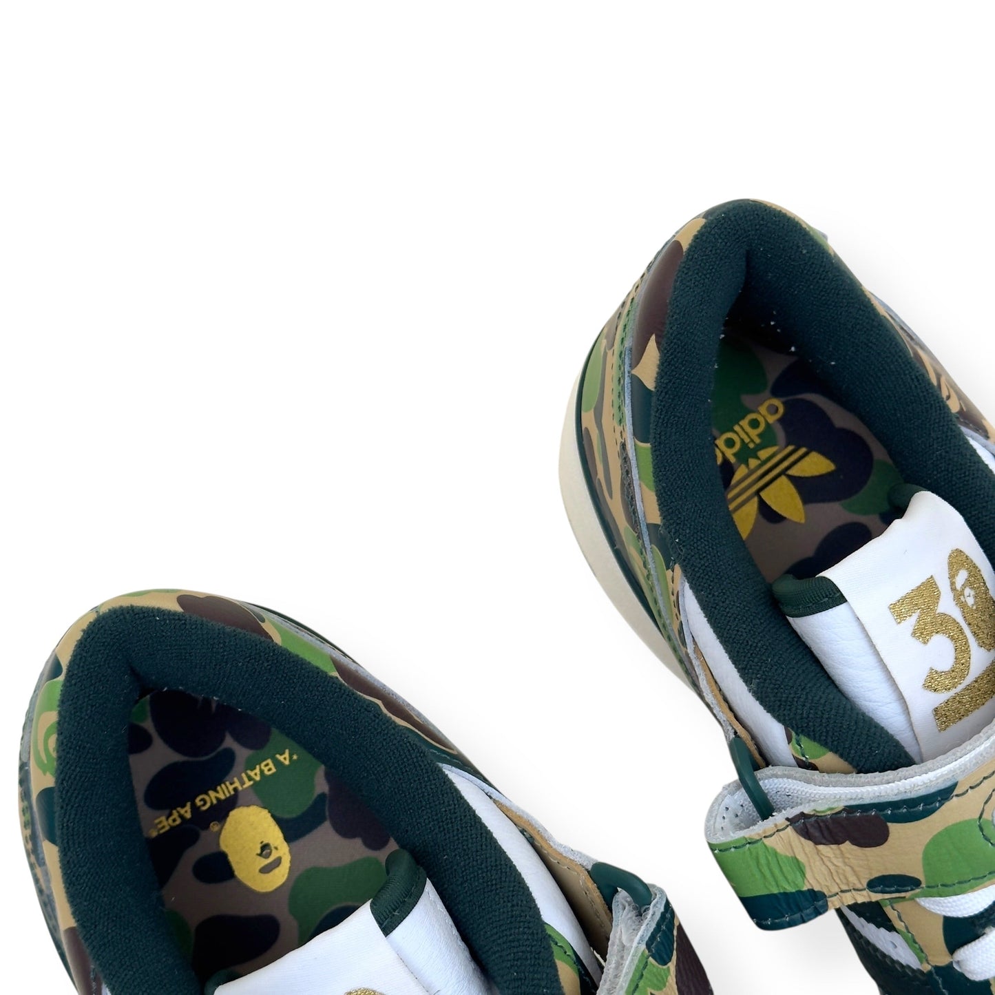 ADIDAS X BAPE FORUM 84 LOW  ‘30TH ANNIVERSARY’ SNEAKER GREEN UK10.5 | UK 10.5, Green