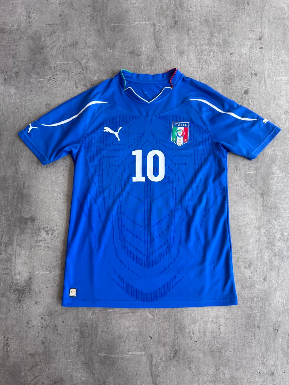 2016/17 Italy x Puma 'Totti 10' Home Football Shirt
