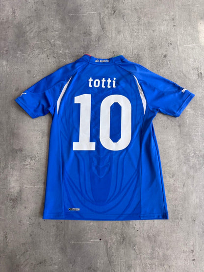 2016/17 Italy x Puma 'Totti 10' Home Football Shirt