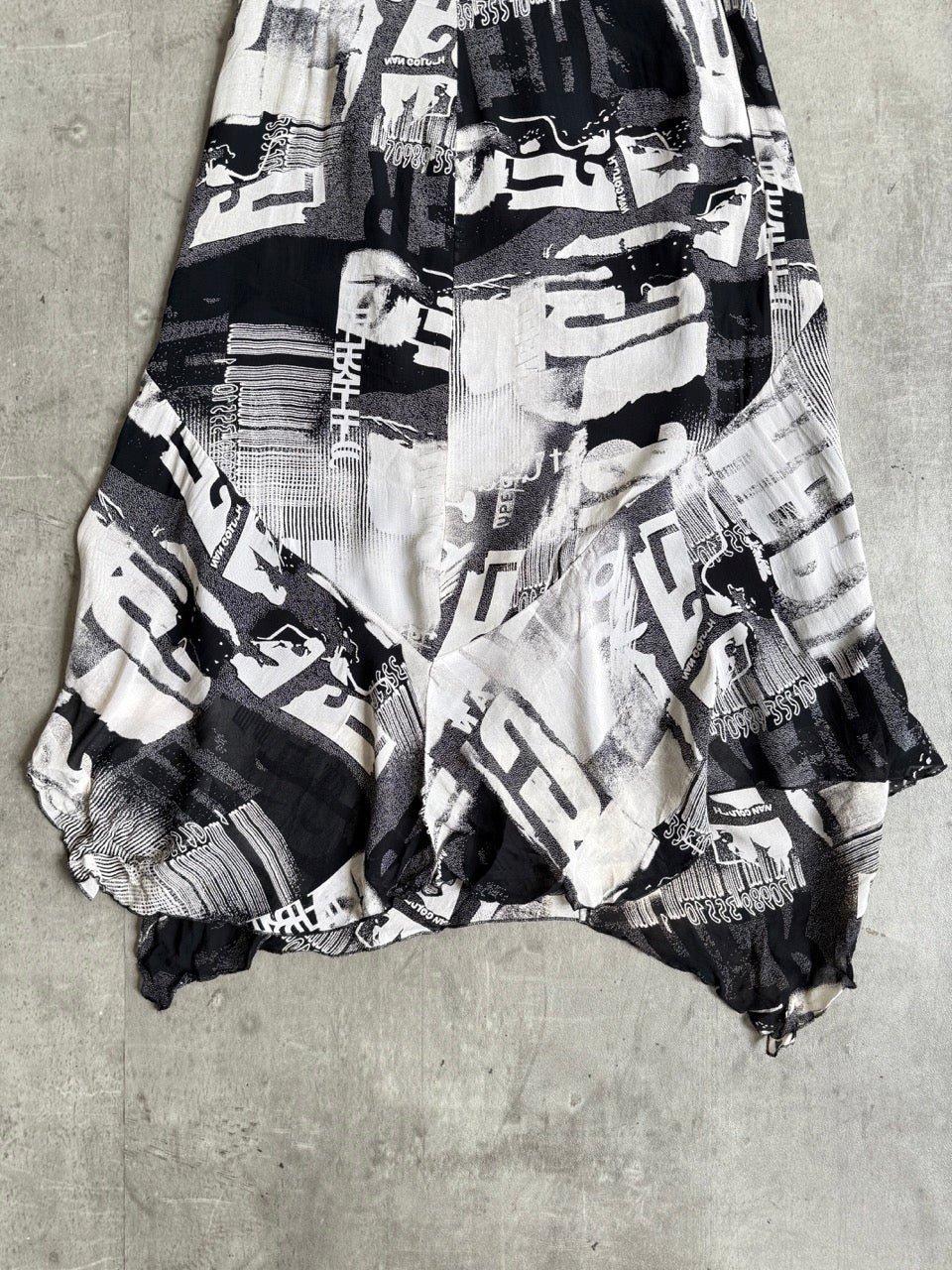 Abstract Print Layered Mesh Midi Skirt