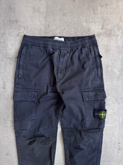 A/W 2022 Stone Island Black Cargo Trousers