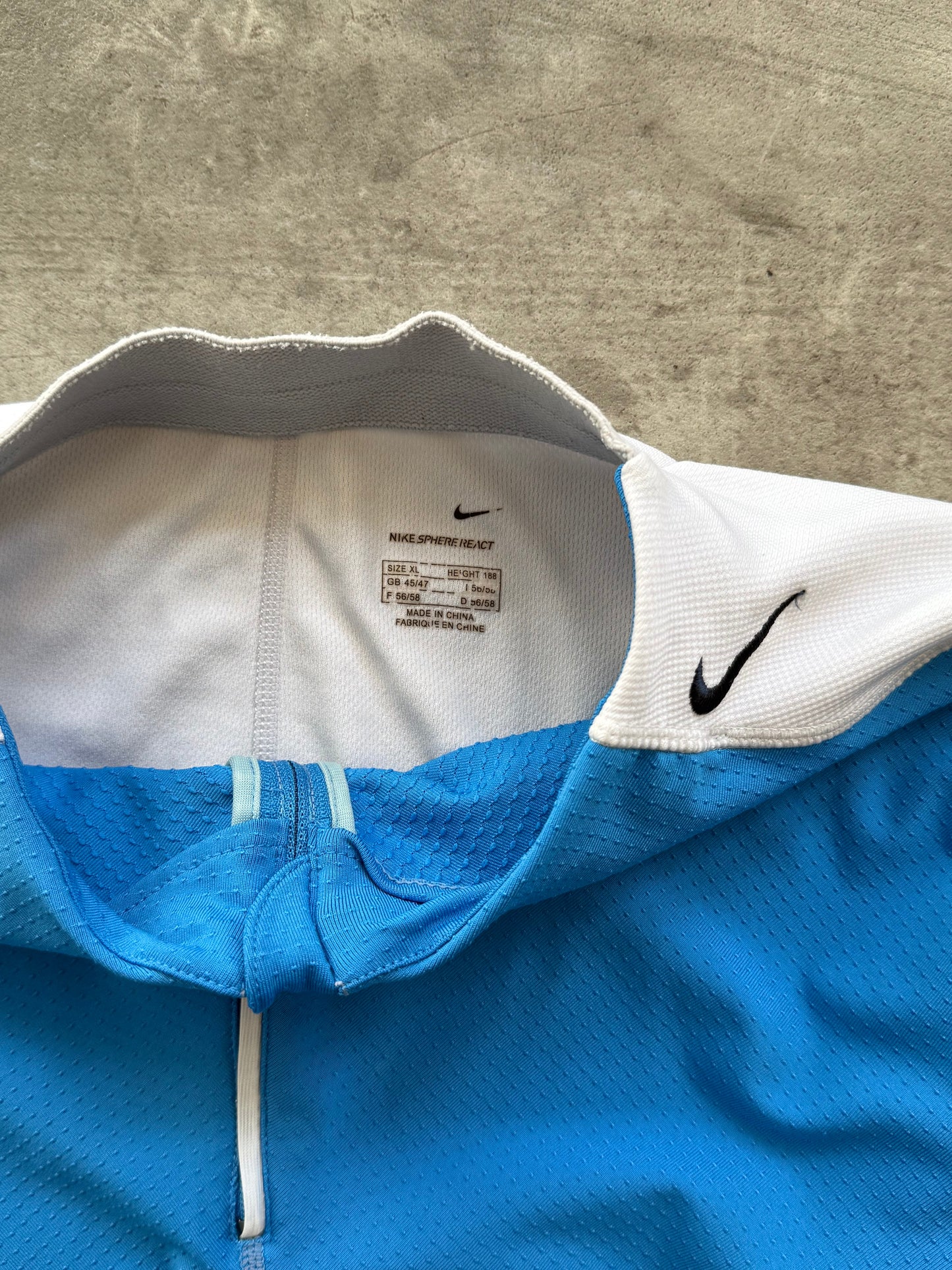 2006 Nike Sphere Tony Spackman LS Structured Top (sold as seen) | Large, Multicoloured