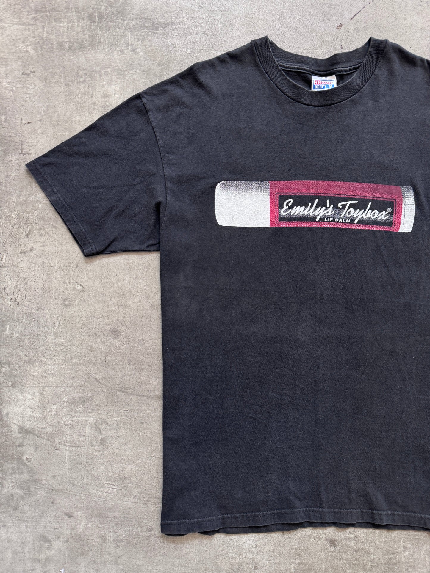 2000s Emily's Toy Box "CHAPSTICK" Back Print Graphic Tee | Extra Large, Multicoloured