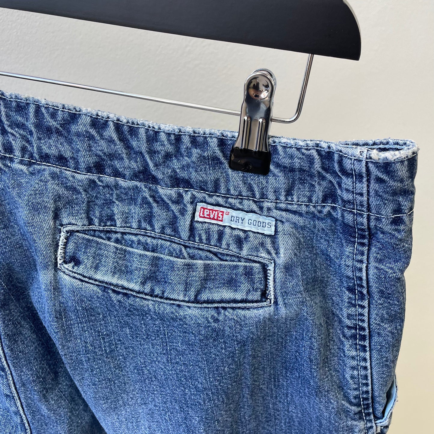 Levi's Dry Goods Blue 1999 Straight Leg Jeans | Medium, Blue