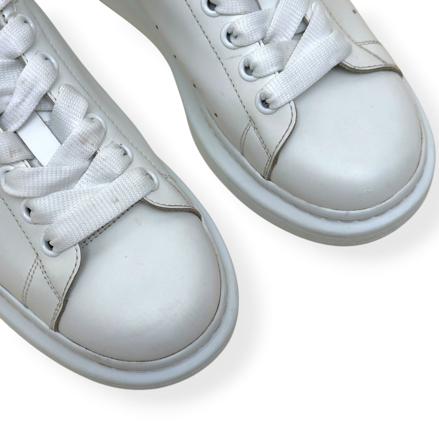 ALEXANDER MCQUEEN OVERSIZED SNEAKER WHITE/ BLACK 40 / UK6 | UK 6, Black
