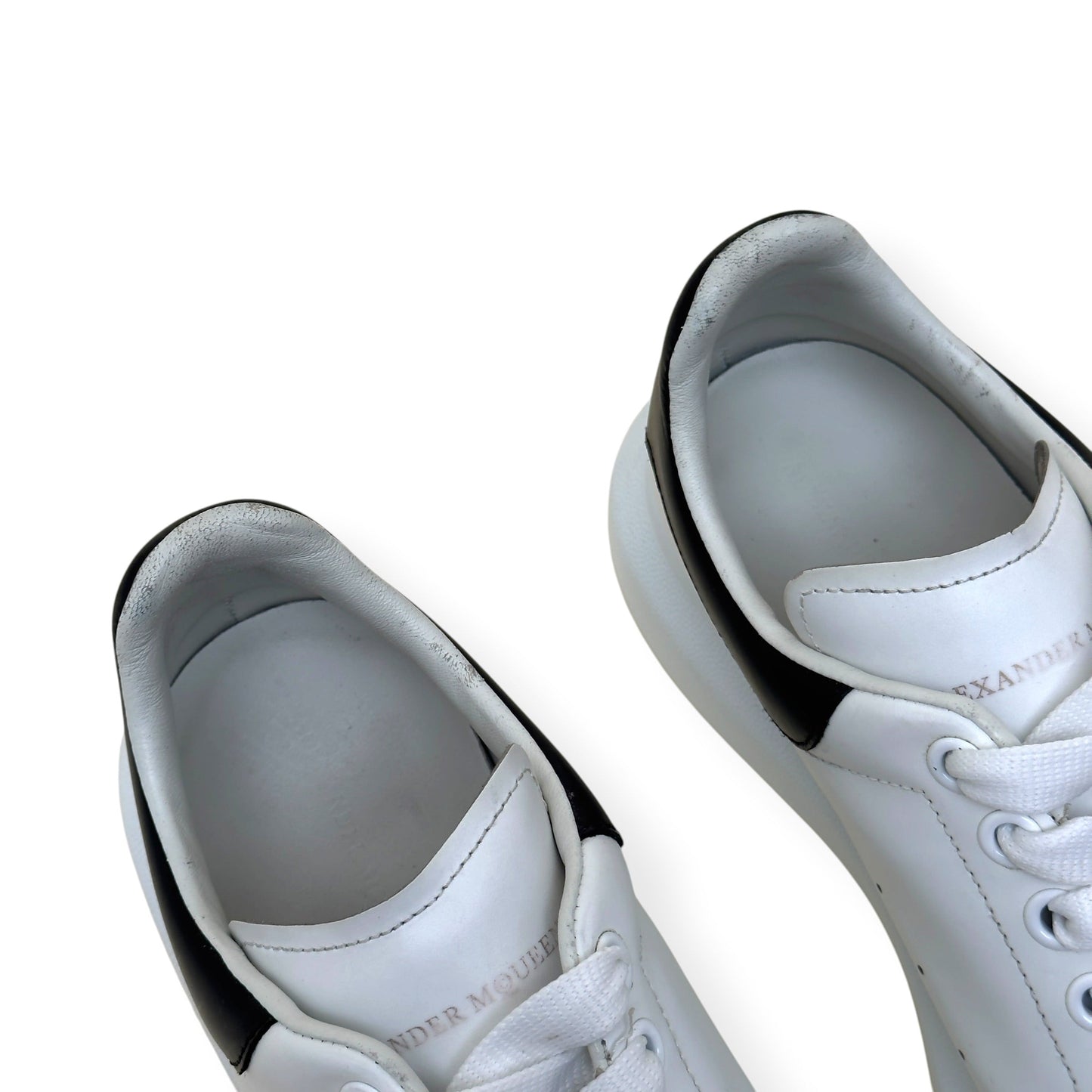 ALEXANDER MCQUEEN OVERSIZED SNEAKER WHITE/ BLACK 40 / UK6 | UK 6, Black