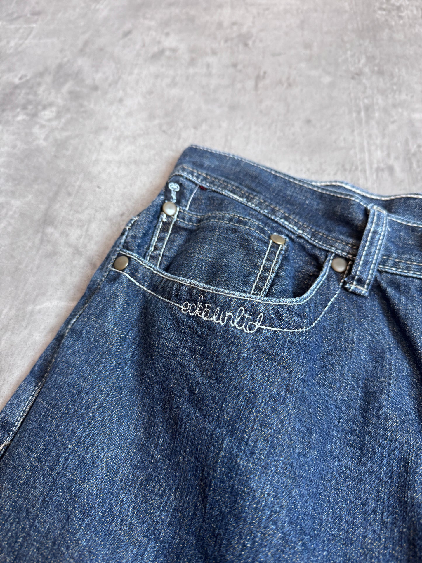 Ecko Embroidered Back Pocket Detailed Jeans