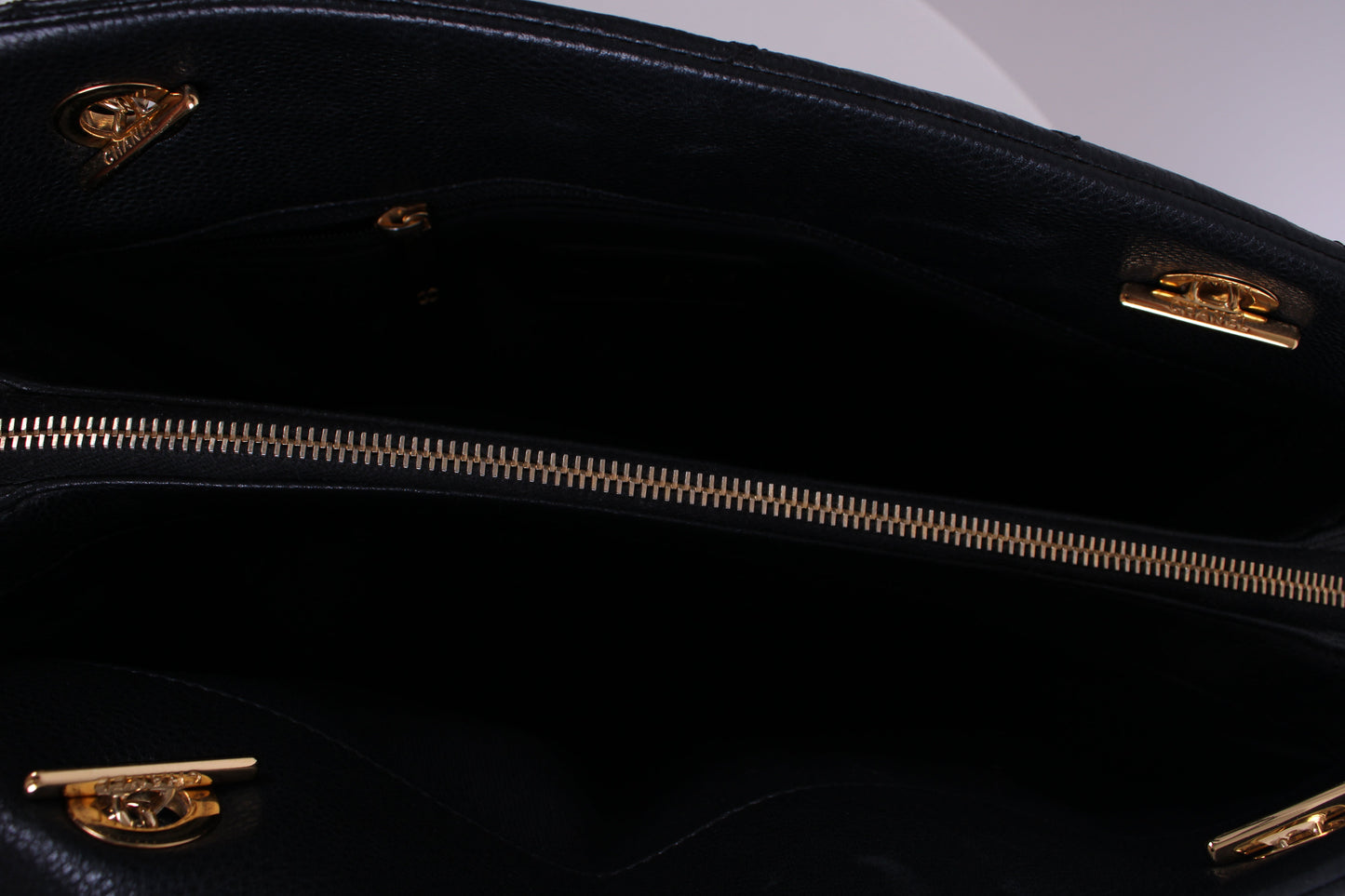 Chanel Timeless CC Caviar Tote Black | O/S, Black