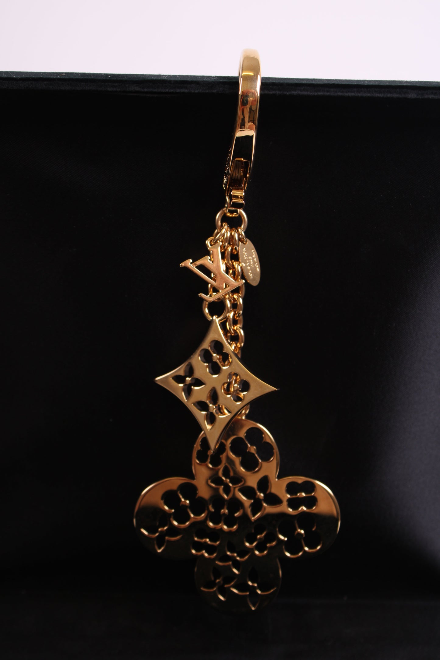 Louis Vuitton Ivy Keychain Gold Colour | O/S, Gold