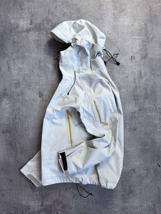 Arc'Teryx Sentinel Goretex Beige Lightweight Tech Jacket