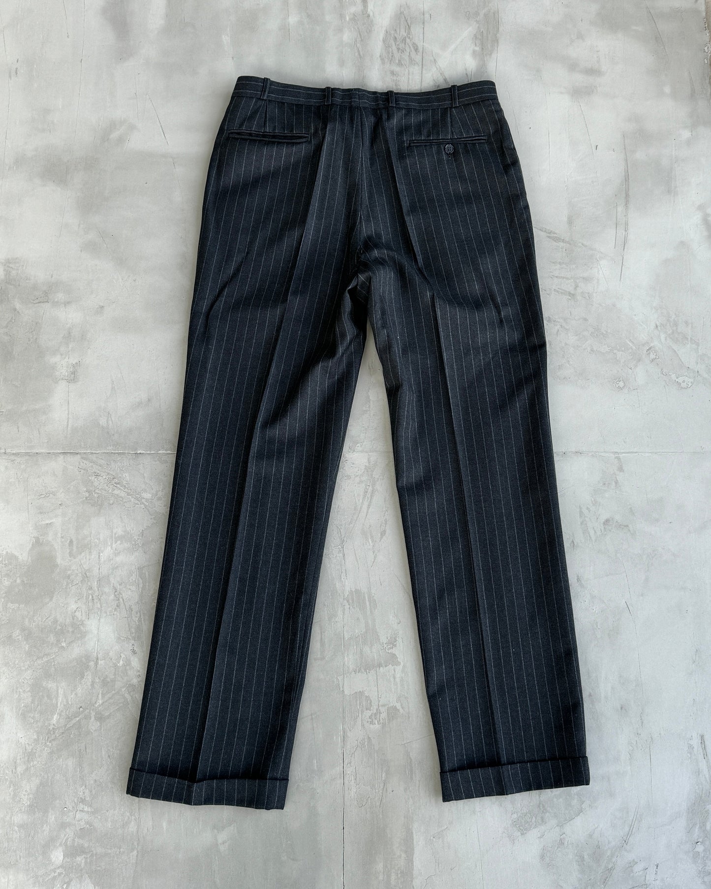 CHRISTIAN DIOR MONSIEUR DOUBLE BREASTED WOOL PINSTRIPE SUIT - 40R / M-L | 40R, Multicoloured