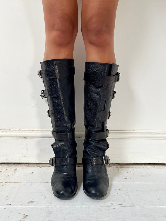 VIVIENNE WESTWOOD PIRATE BUCKLE BOOTS (EU 41)