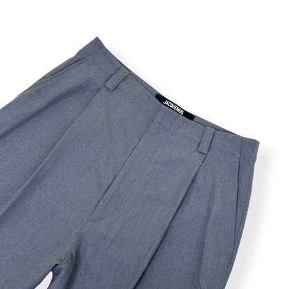 JACQUEMUS LES SCULPTURES PLEATED SHORTS GREY 52 / XL | XL, Grey