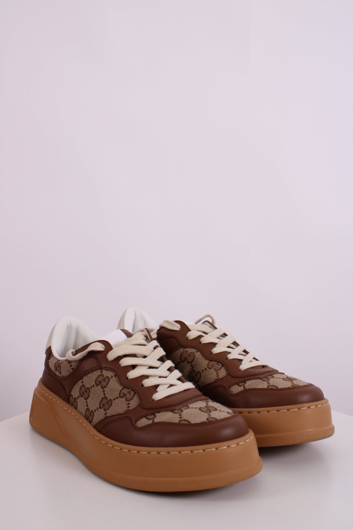 Gucci GG Canvas Low Top Trainers Beige/ Brown 38 | O/S, Beige