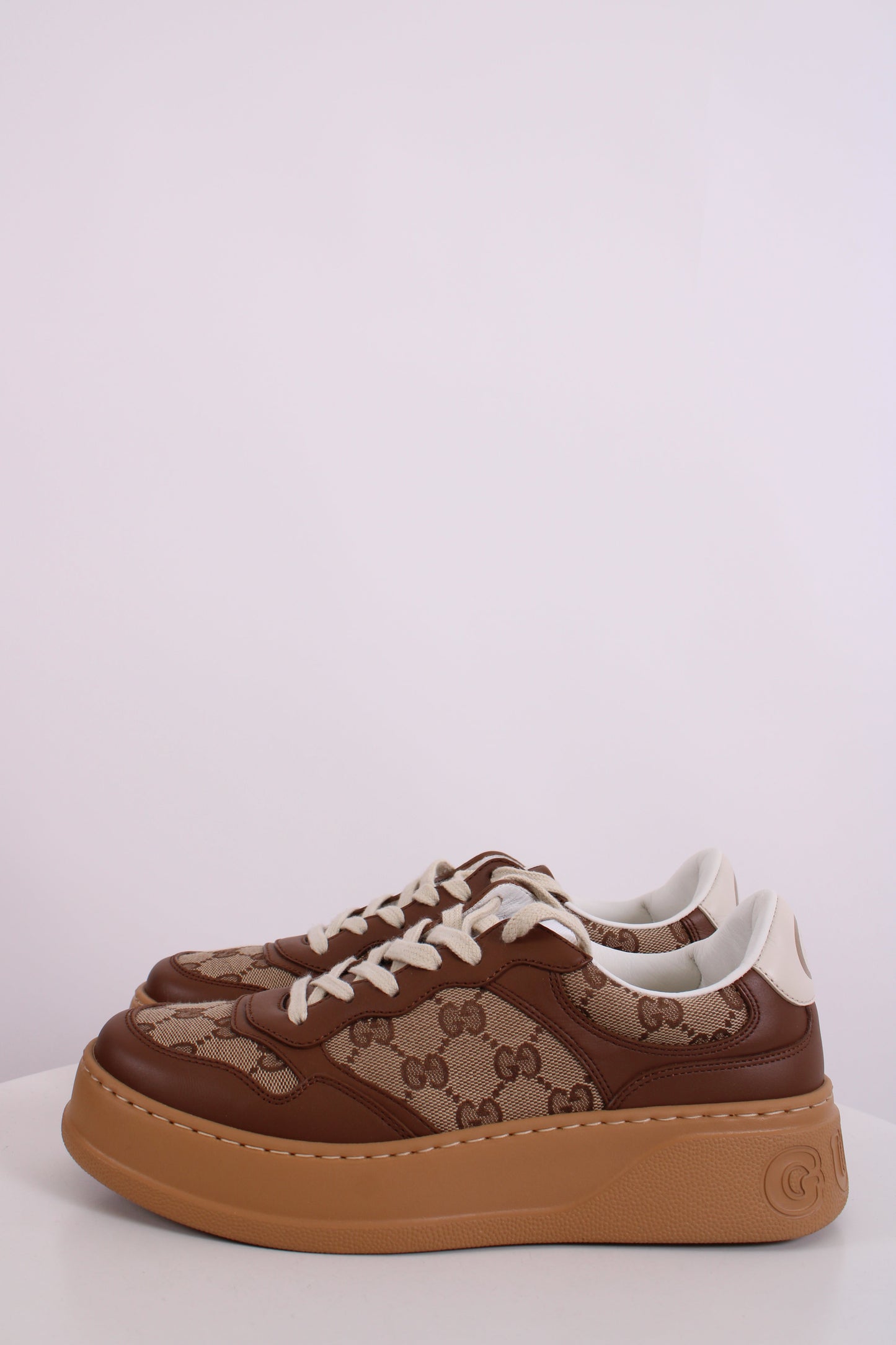 Gucci GG Canvas Low Top Trainers Beige/ Brown 38 | O/S, Beige