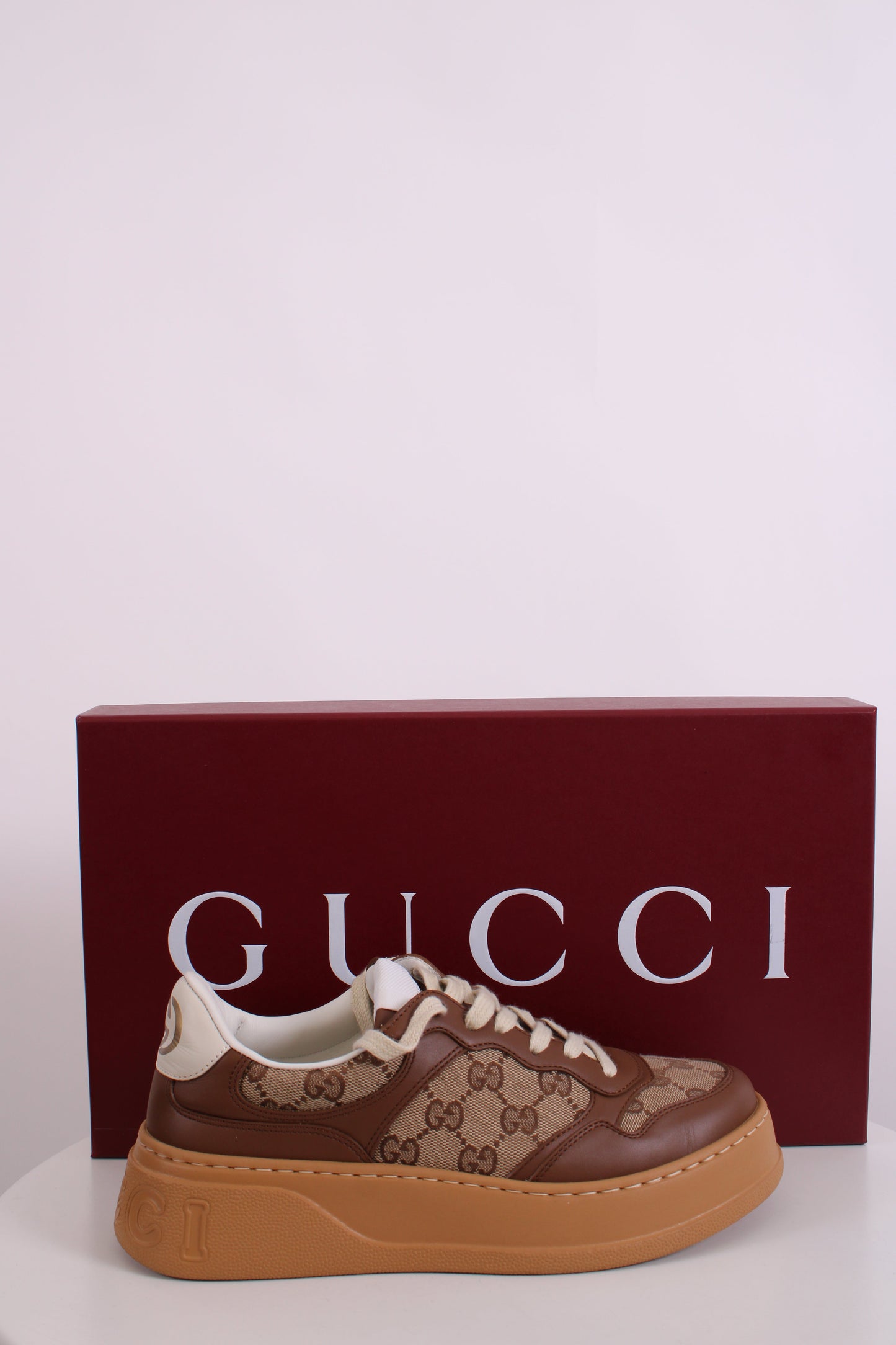 Gucci GG Canvas Low Top Trainers Beige/ Brown 38 | O/S, Beige