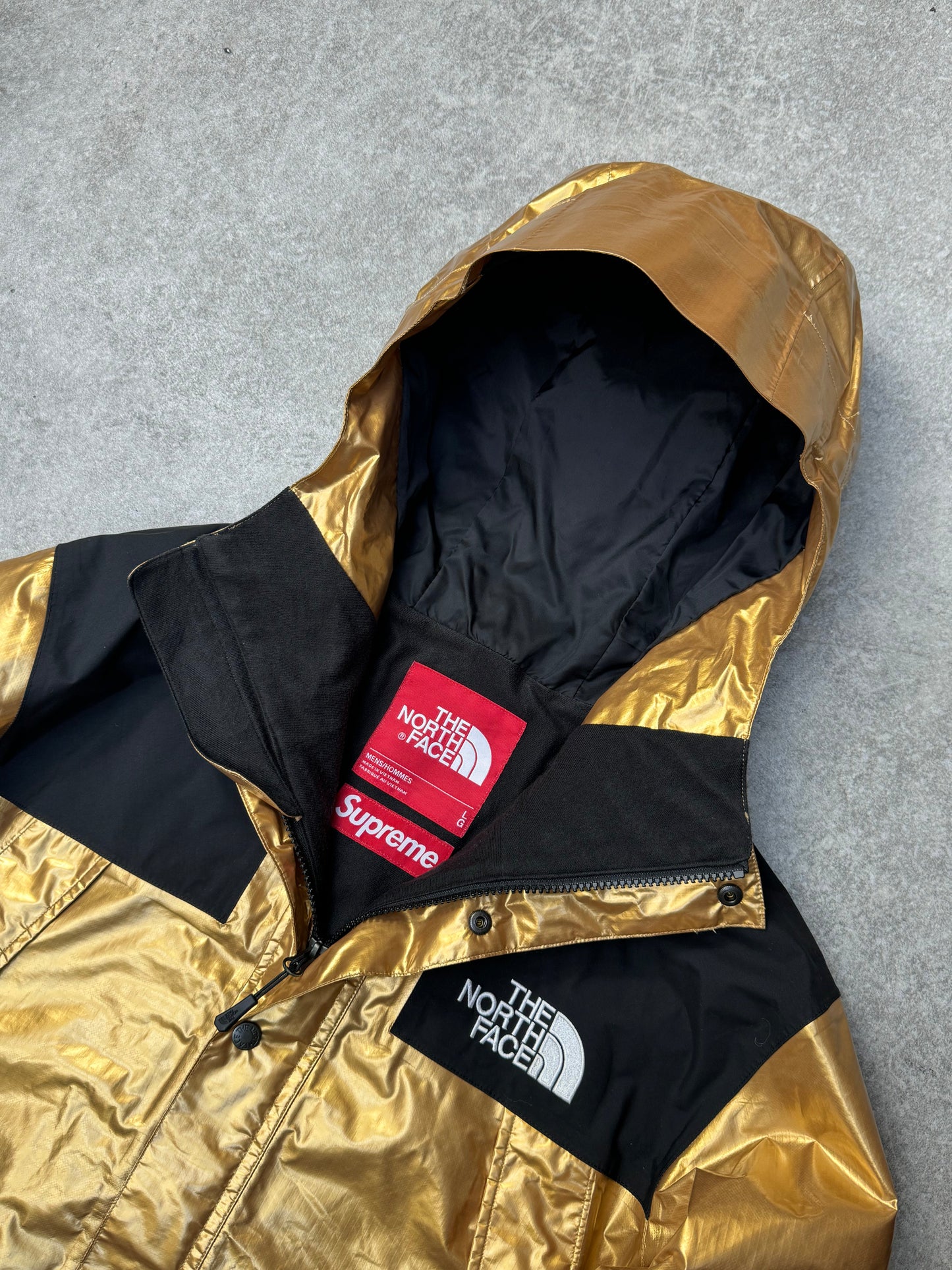 S/S 2018 Supreme x The North Face Gold Metallic Mountain Parka Jacket