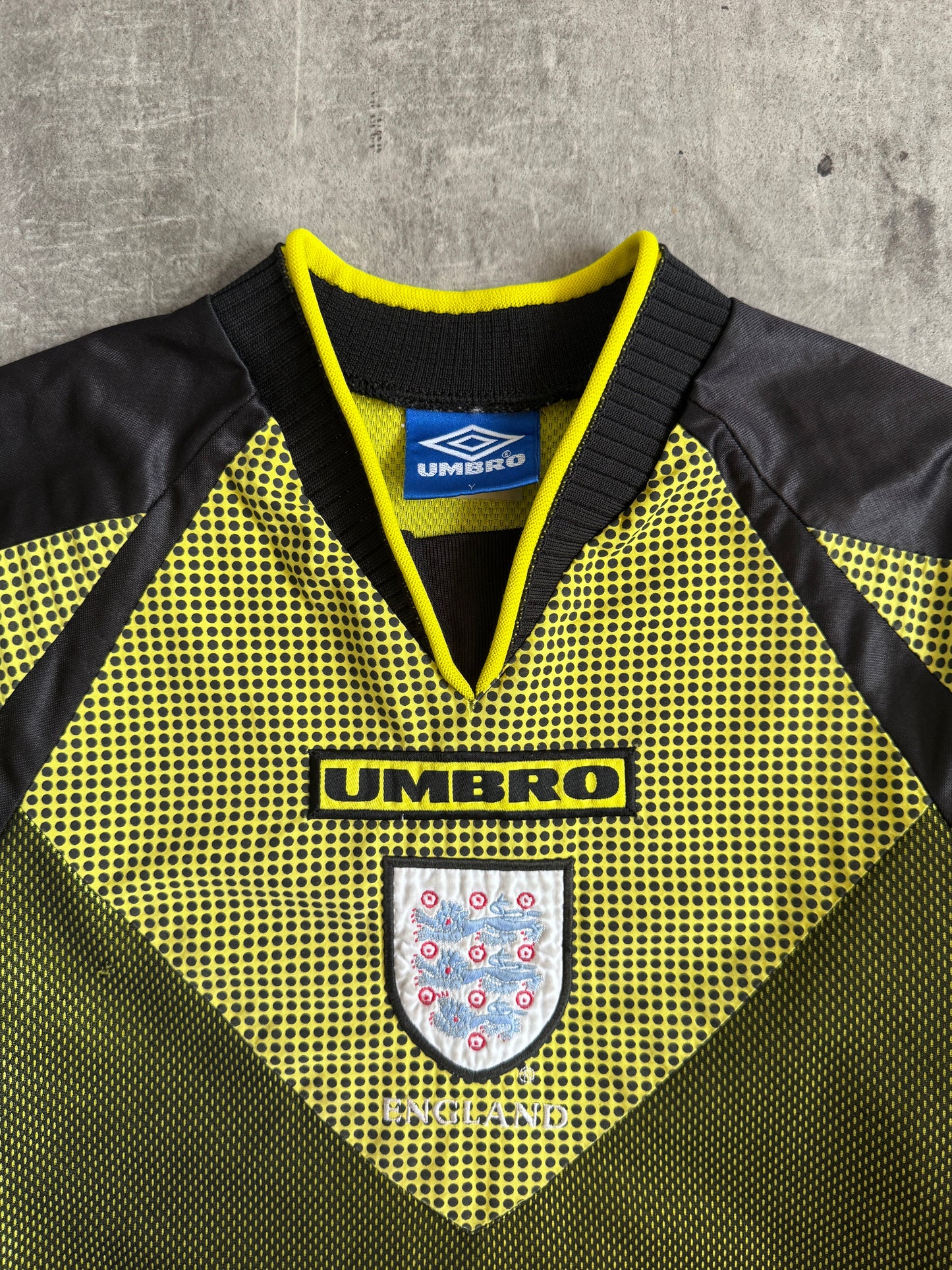 1998-1999 England x Umbro Goalkeeper Football Shirt | Medium, Multicoloured