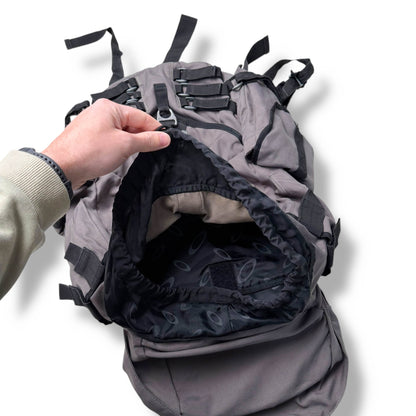 Vintage Oakley Mechanism Backpack (30L)