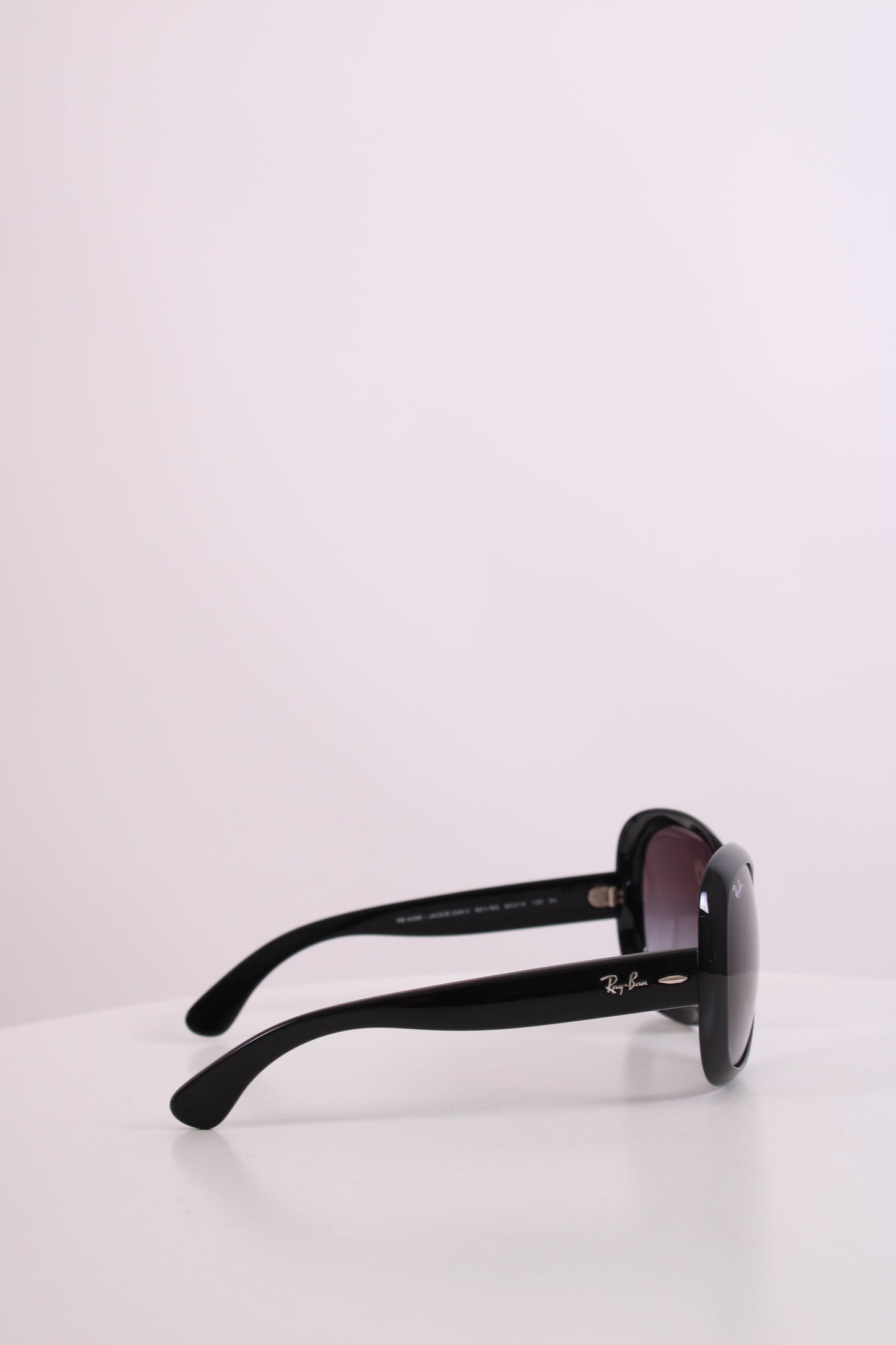 Ray Ban Round Sunglasses Black | O/S, Black
