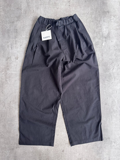 Kappy Korea Two Tuck Pleated Wide Pants - Black | O/S, Black